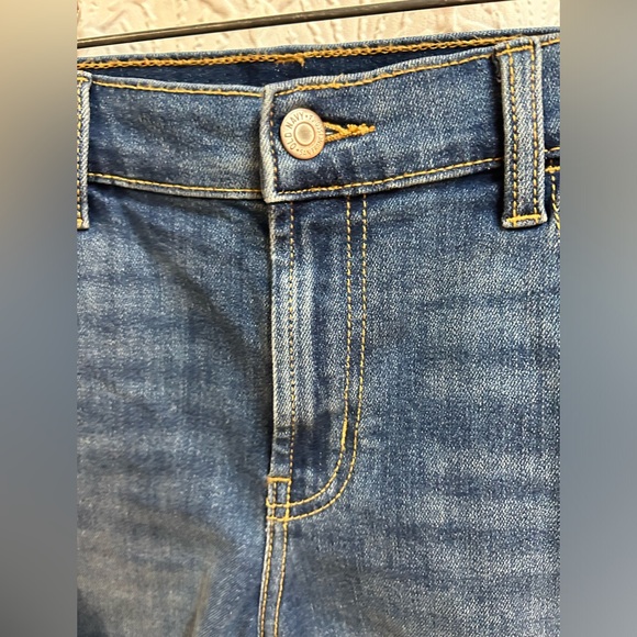 NWT Old Navy Size 8 Mid-rise Denim Shorts - Picture 4 of 7